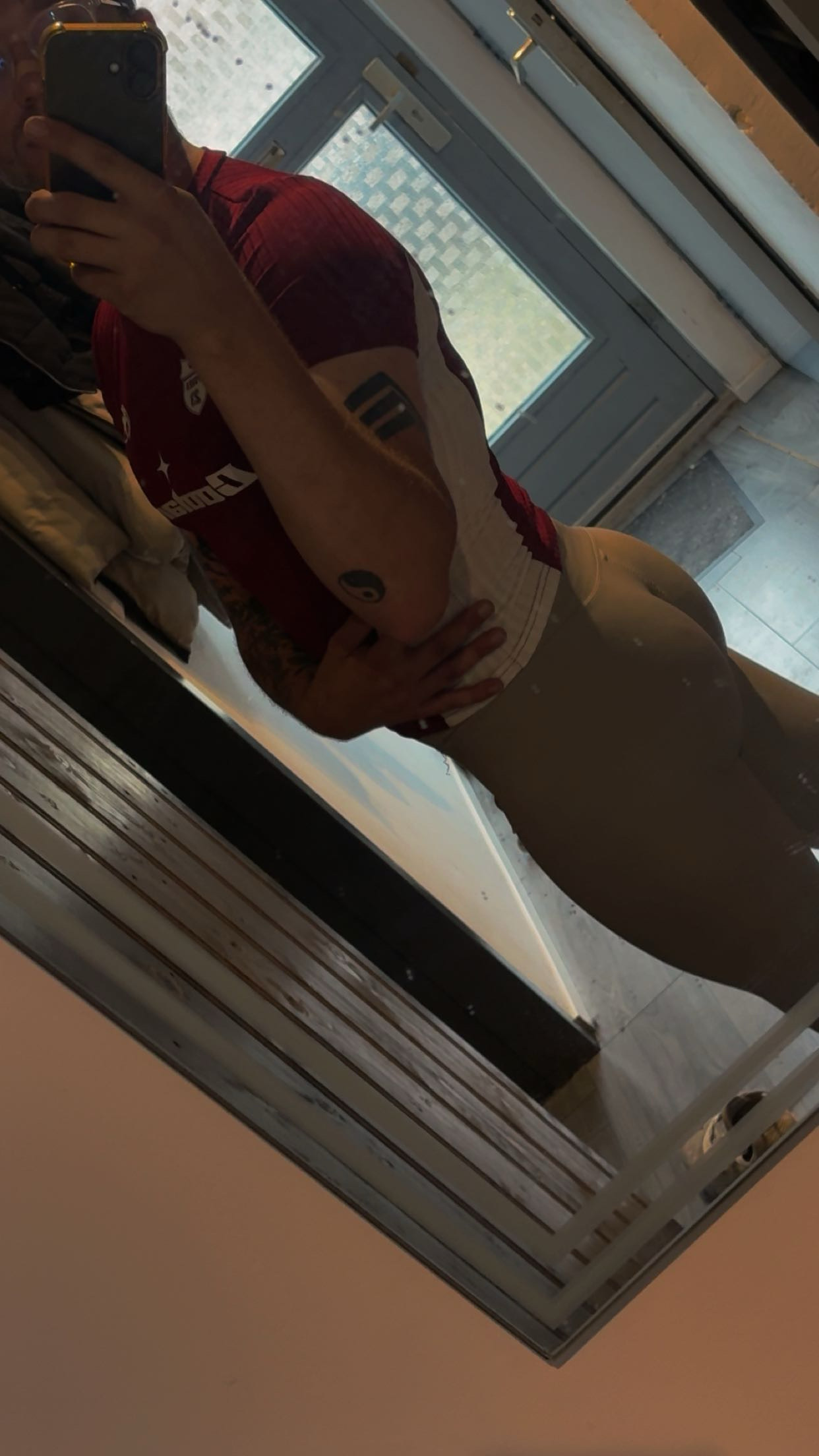 Steamy Nina gallery image 1