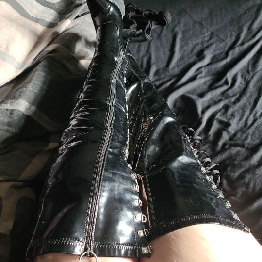 Seductress666 gallery image 6