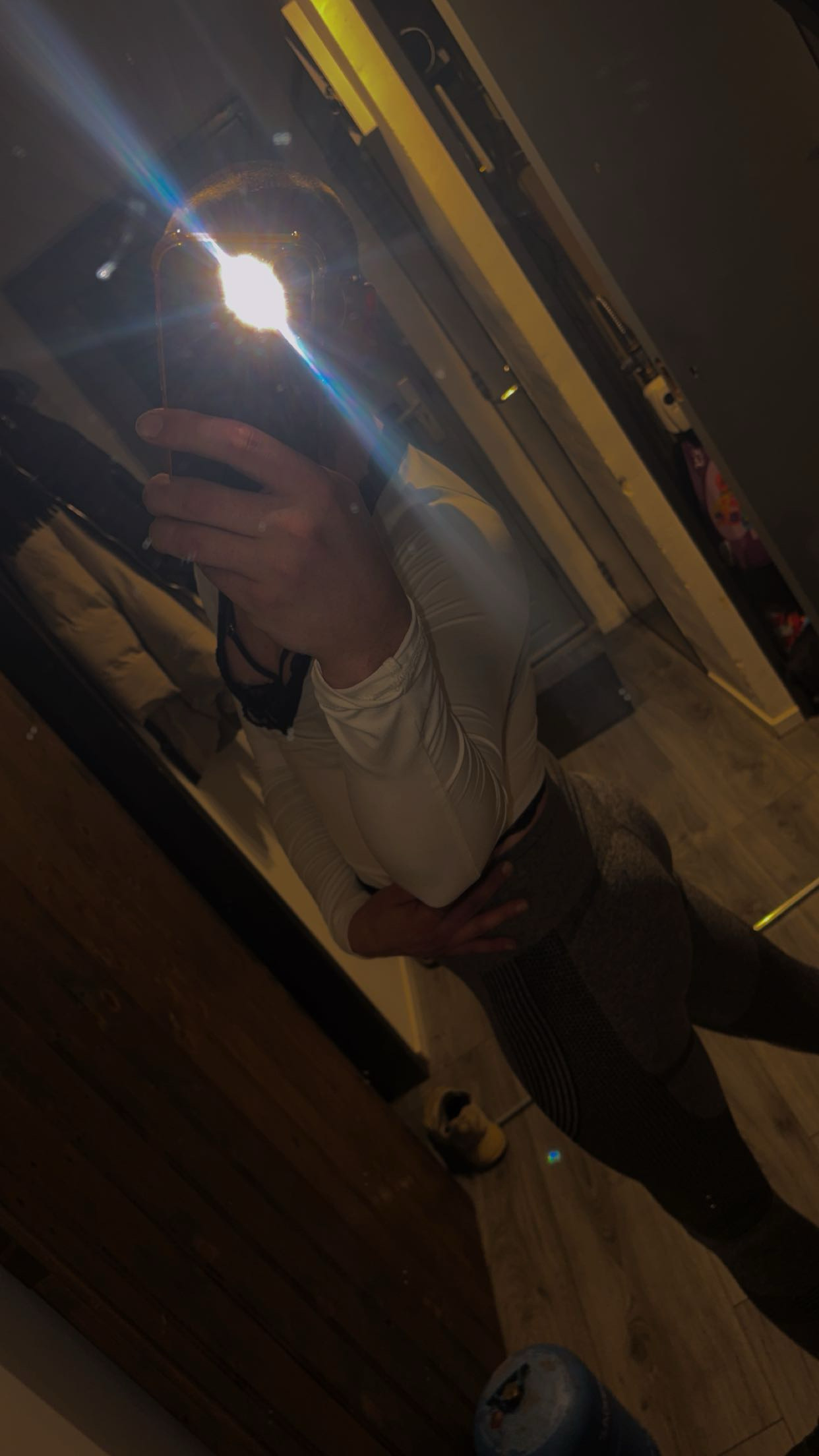Steamy Nina gallery image 5